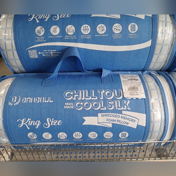 (New) Cool Silk Pillow